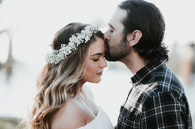 amazing facts in hindi about love, amazing facts about love in hindi, 10 amazing psychological facts about true love in hindi, amazing facts about love and relationships in hindi, amazing facts about true love in hindi, Amazing Facts In Hindi About Love, love facts in Hindi, psychology facts about love, random facts about love, interesting facts about love in Hindi, love facts about girls, human facts about love, facts about love in Hindi.